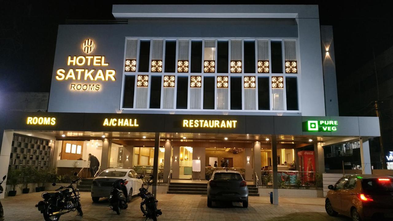 Hotel Satkar Chhatral Экстерьер фото