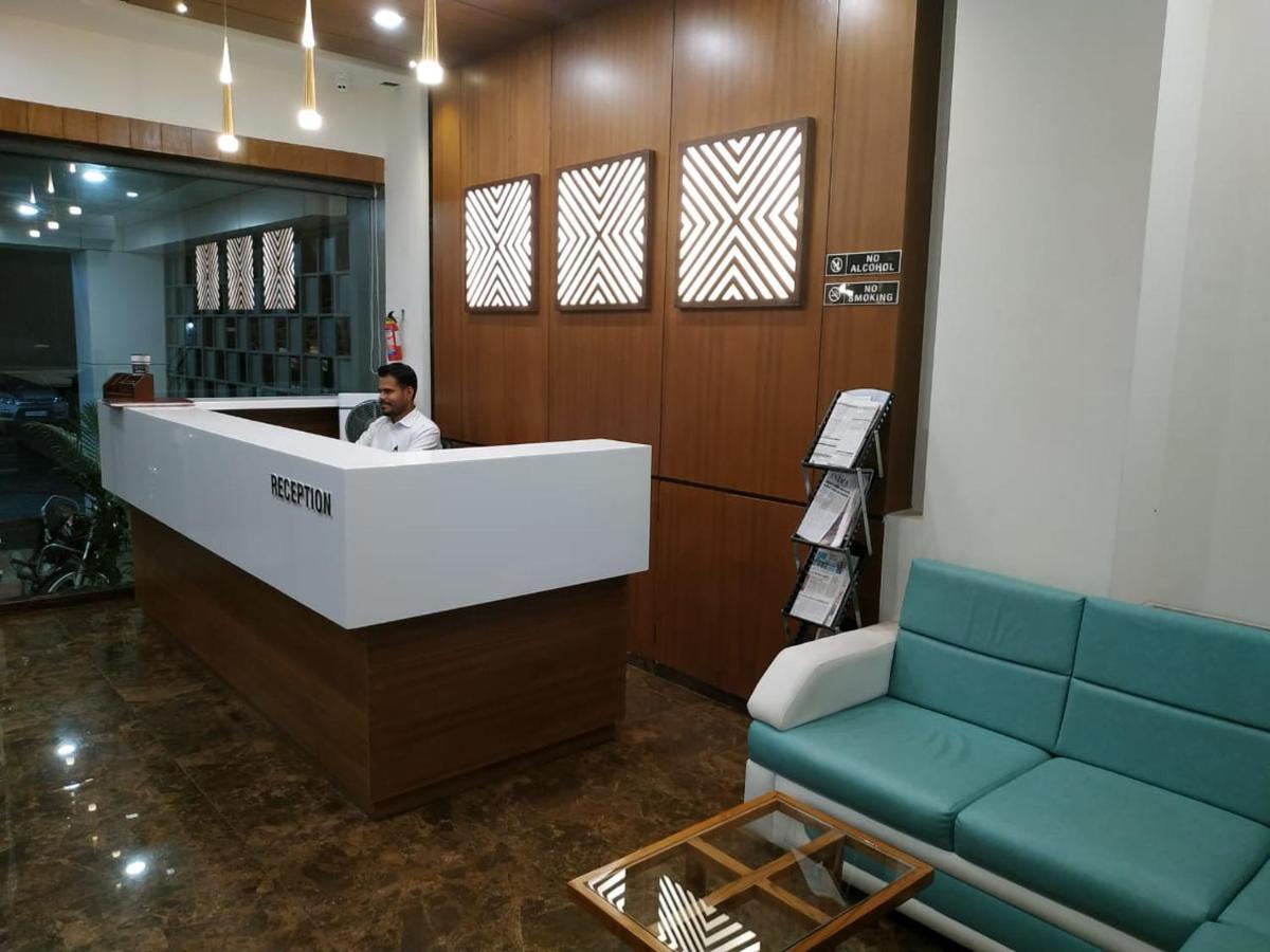 Hotel Satkar Chhatral Экстерьер фото